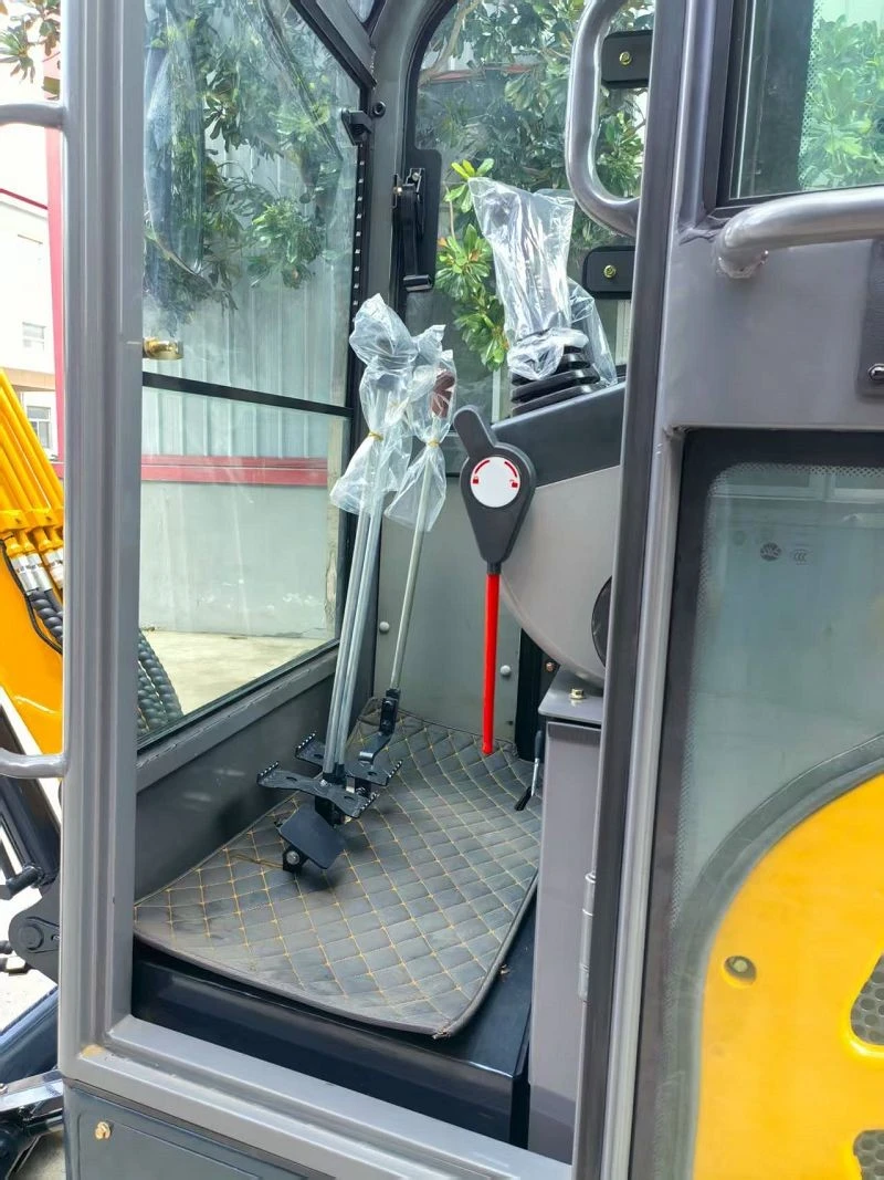 Operation Of Small Tracked Excavator in Narrow Space high quality